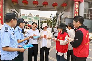 火记：火箭更衣室可能有流感侵袭 阿门-汤普森生病 明日出战存疑